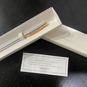 Vintage Mikimoto Ball-Point Pen w/Treble Clef clip set w/pearl at bottom